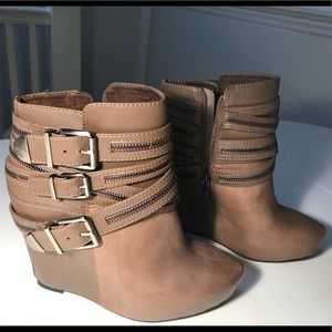 BCBGgeneration boots